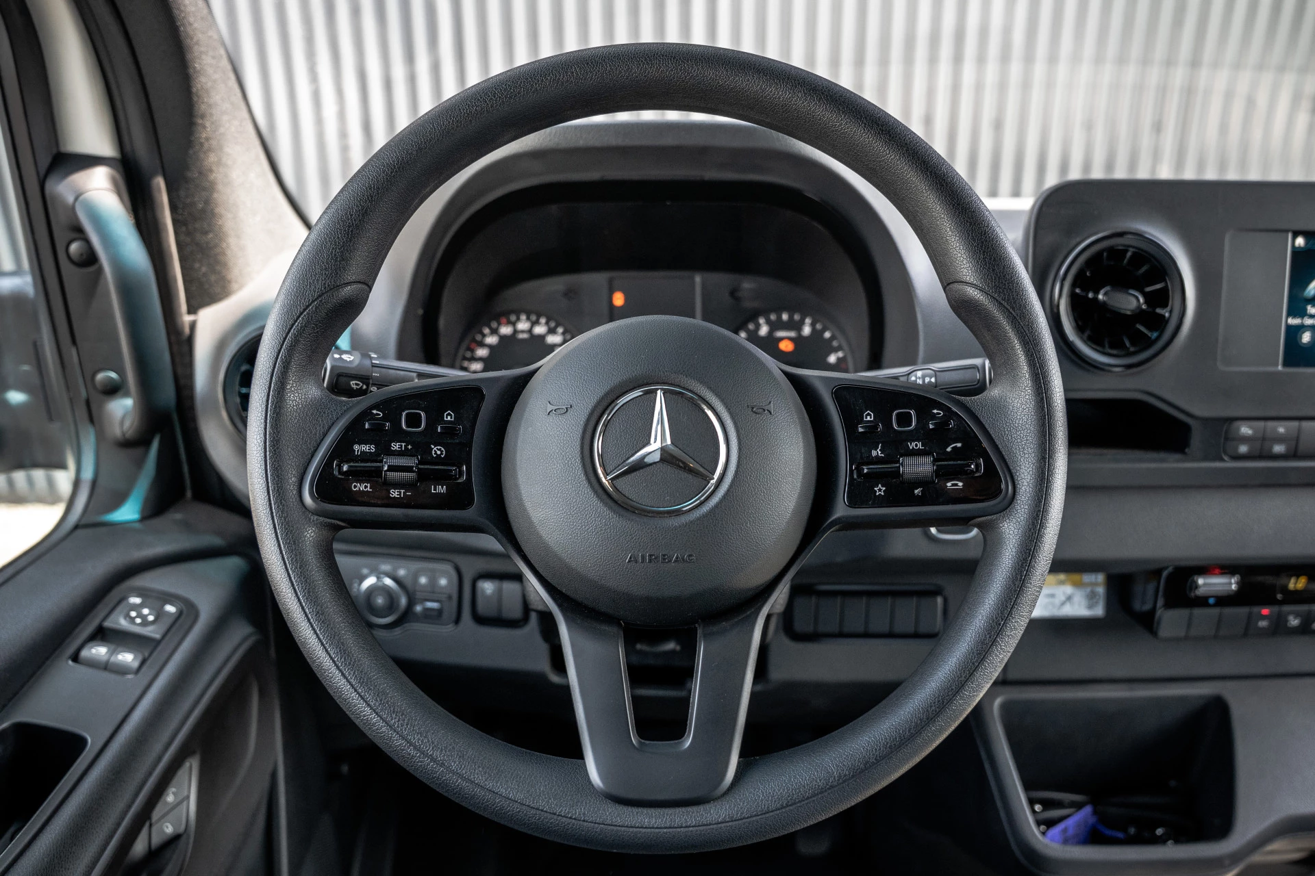 Mercedes-Benz Sprinter 2024 - 519 CDI | 190PK | Automaat | Nieuw | Luchtvering | LED | Cruise | Carplay | Mbux | Navi | Climatronic Bild 15