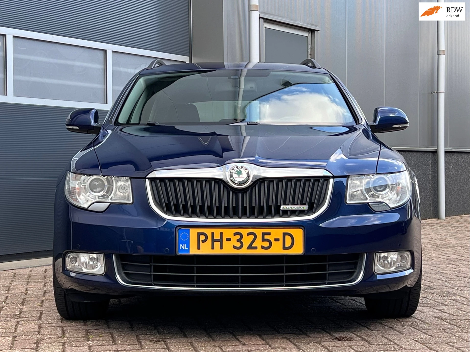 Škoda Superb 2013 - Combi 1.6 TDI Greenline Active Business bj.2013 Navi|Trekhaak|Cc. Bild 1