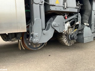 Mercedes-Benz Axor 1833 4x4 Schörling SORF Schienenreinigungs/Railway sweeper  Just 38.680 Km! 2013 - N/A image 22