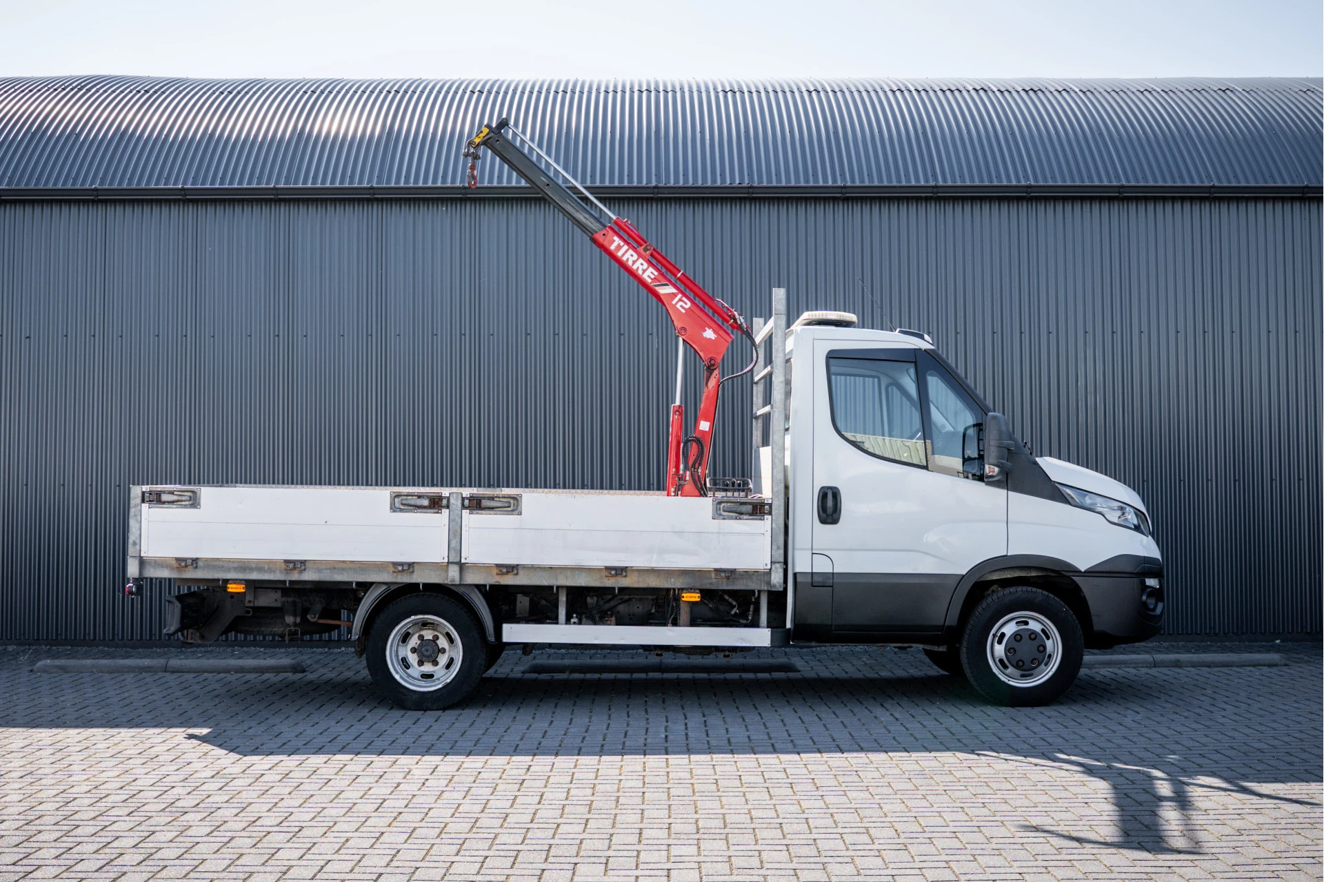 Iveco Daily 2015 - 50C15 3.0L | Open Laadbak | Kraan | Euro 6 | 1ste Eigenaar| 146 PK | 3-Zits image 8