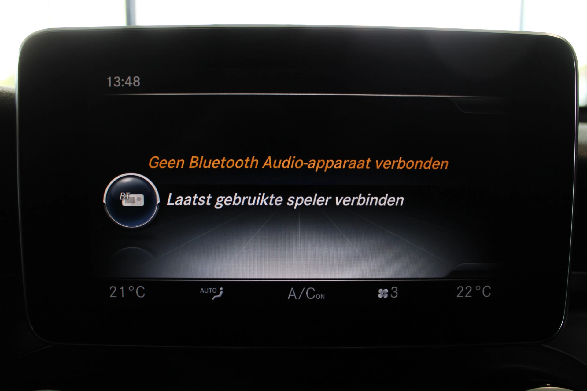 Mercedes-Benz GLC 2019 - 250 4MATIC AMG LINE NIGHT PAKKET COMAND CARPLAY <<NL AUTO>> afbeelding 25