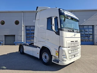 Volvo FH 2021 - FH5-500 / VEB+ / 644796 KM / I-PARKCOOL / NB CHASSIS / DOUBLE TANK / FULL-SPOILER / 2XBED / FRIDGE / LWDS / AUTOMATIC / EURO-6 / 2021 afbeelding 2 miniatuur