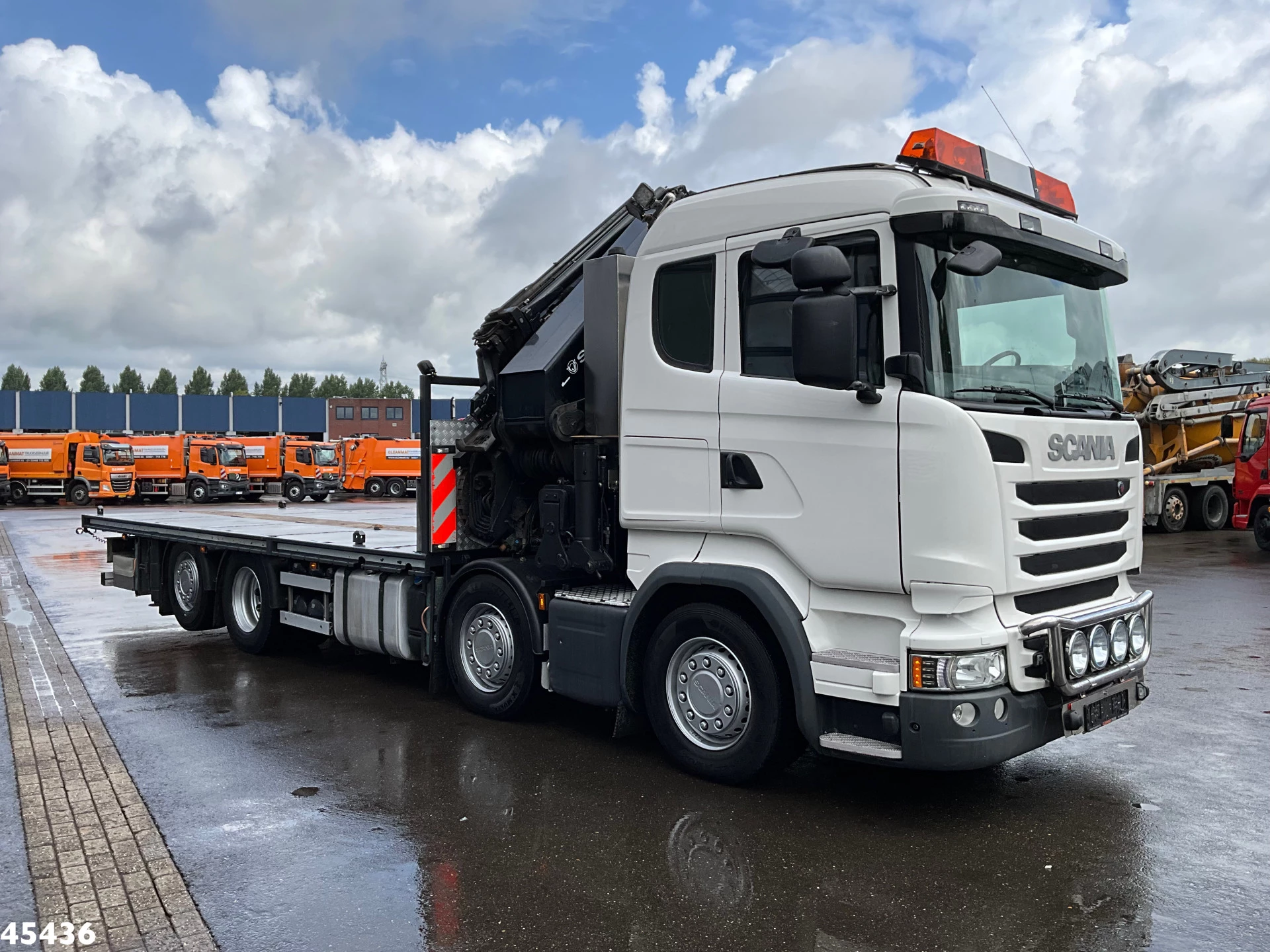 Scania R 2017 - R490 8x2 Euro 6 Retarder HMF 85 Tonmeter laadkraan + Fly-jib image 3