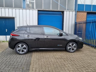 Nissan Leaf 2018 - Tekna 40 kWh soh 87%, camera. image 5