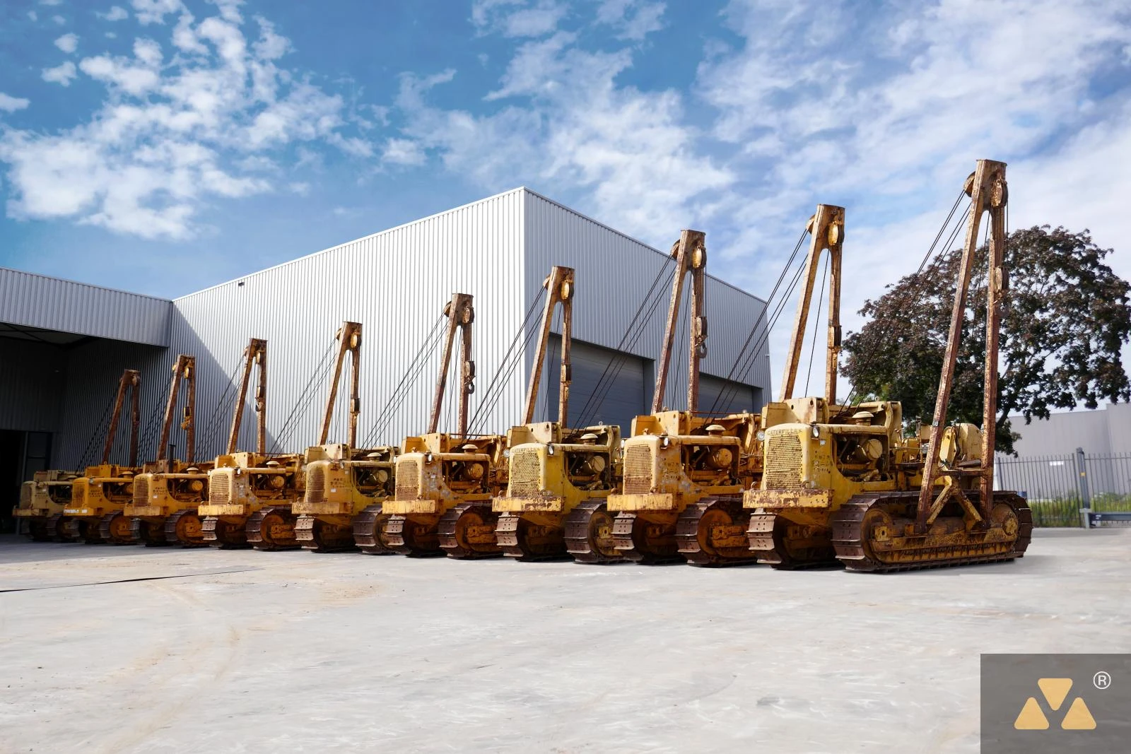 Caterpillar 1979 - 572G image 1