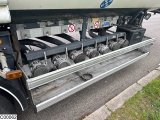 Trailor N/A 1999 - Fuel 40105 Liter, 7 Comp. image 10