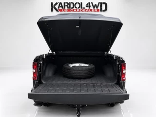 RAM 1500 2024 - LARAMIE Laramie Hurricane, BPM VRIJ | Incl. Tonneau cover |Panoramadak | Bijrijders scherm| Adaptieve Cruise Control! obrazek 5