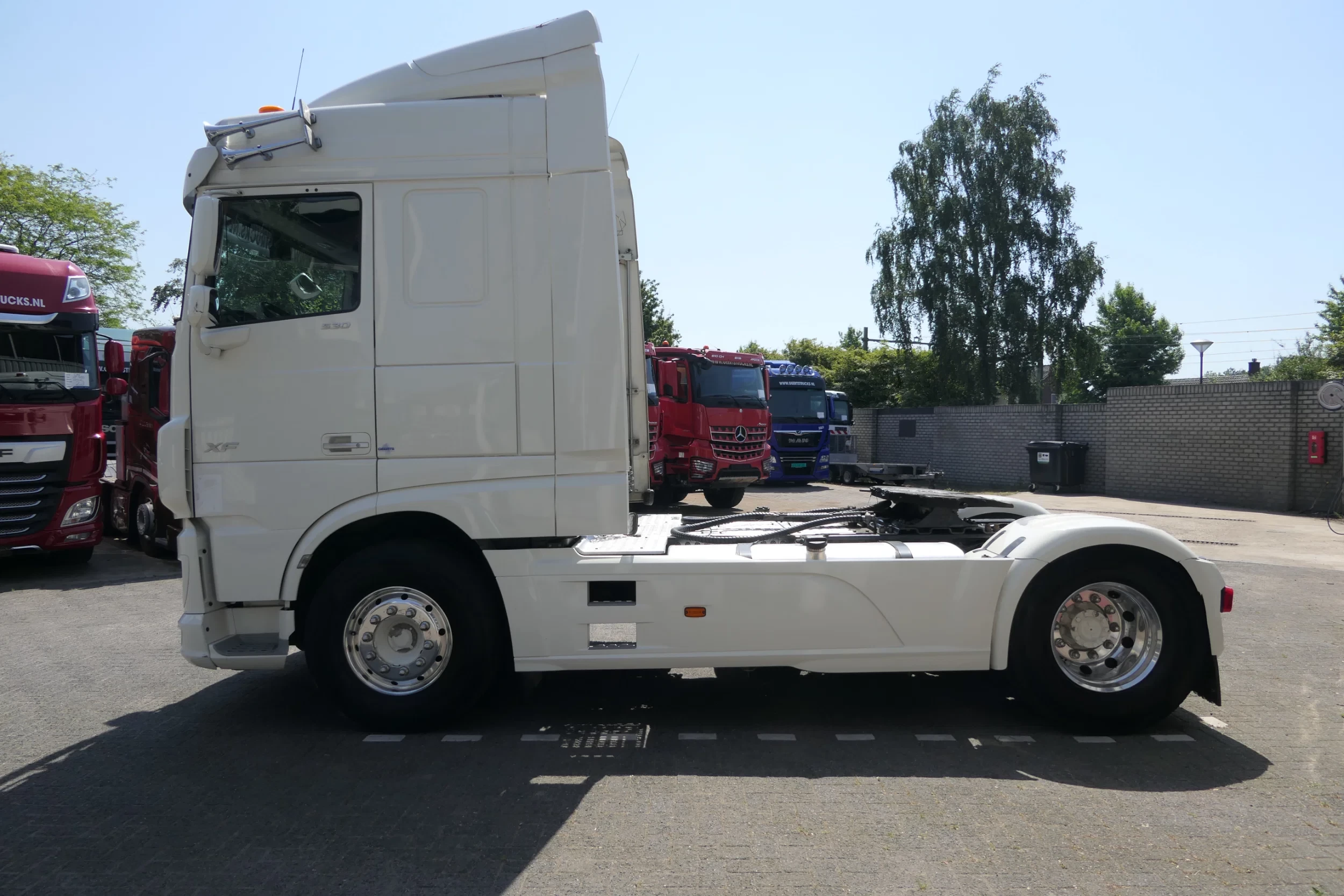 DAF XF 530 2020 - | Hydraulic | Retarder | 544203Km | 2020 | Smart Tacho 2 | Full Air | Roof airco | Stand klima | Leather Seats | Navi | Tv | Microwave | Full Options | Euro6-D | TUV/MOT/APK 05-2027 | French Truck afbeelding 9