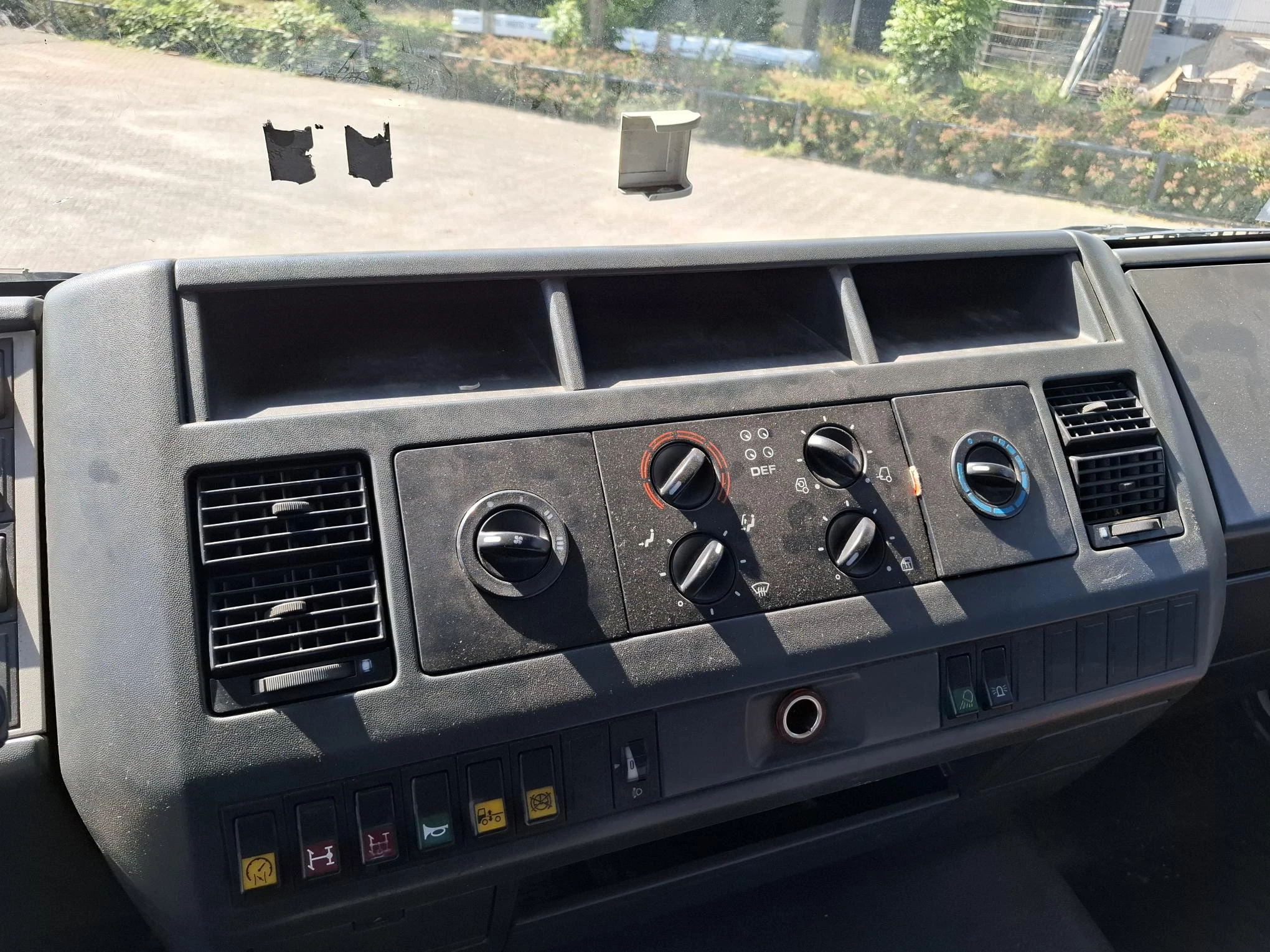 MAN LE19-280 2003 - / ROLFO CAR TRANSPORTER / TUV:08-06-2027 / 2XWINCH / 2XDECK / MANUAL / 2003 afbeelding 35