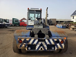 Terberg RT283 | TERMINAL TRACTOR 4X4| TURNING CHAIR. | AUTOMATIC GEAR | 28 191HOURS | 2012 - N/A image 4