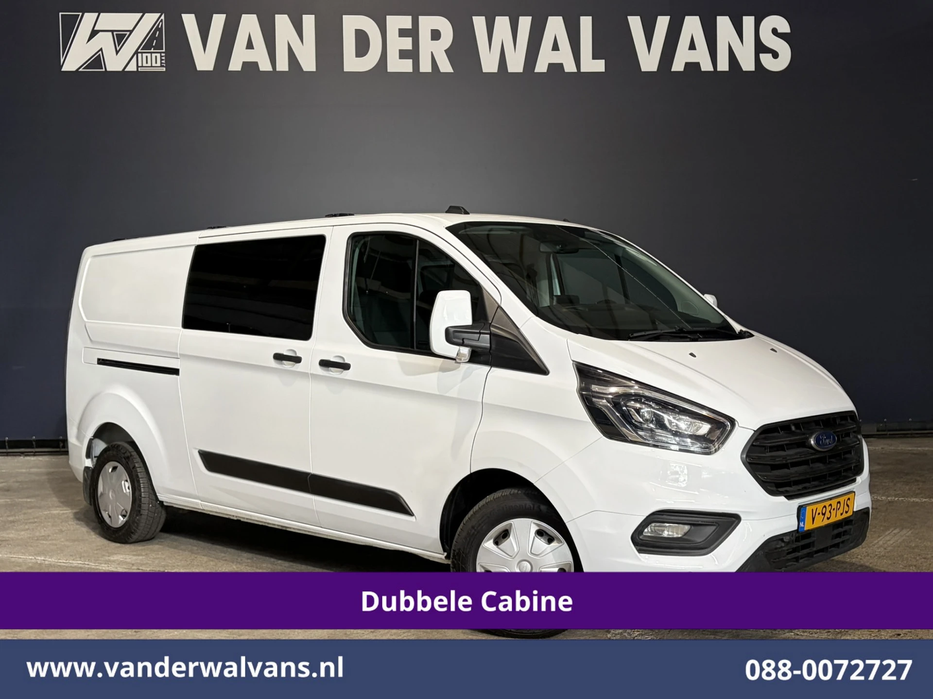 Ford Transit Custom 2022 - 2.0 TDCI 131pk L2H1 Dubbele Cabine Euro6 Airco | 5-Zits | Xenon | Navigatie | Cruisecontrol | LED | 2800kg Trekhaak afbeelding 1