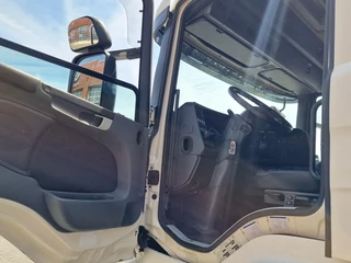 Scania P 2015 - P280 4x2 - Box with sidedoors - Zepro loadlift - Full air - Sleeper cab obrazek 12