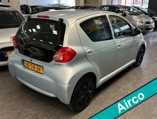 Toyota Aygo 2006 - 1.0-12V + 2e Eigenaar - NAP - Airco - Elektr. Raam afbeelding 2 miniatuur