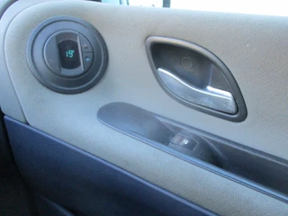 Renault Espace 2004 - 2.0 16V , Airco obrazek 16