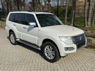Mitsubishi Pajero 2014 - GLS 3.8 - V6 , 4x4 , 7 Pers., Full Option imagen 4