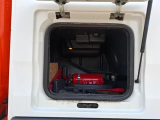 MAN TGS 2011 - 35.360 / WICOM SEWAGE SUCTION 200 BAR / 8X4 / !! 236672 KM !! / 2XLENKACHSE / FRIDGE / MANUAL / EURO-5 / 2011 obrazek 42