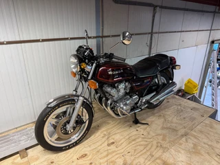 Honda CB 750 1981 - 750KZ (R01) 750cc / maar 17.862Km !! afbeelding 2 miniatuur