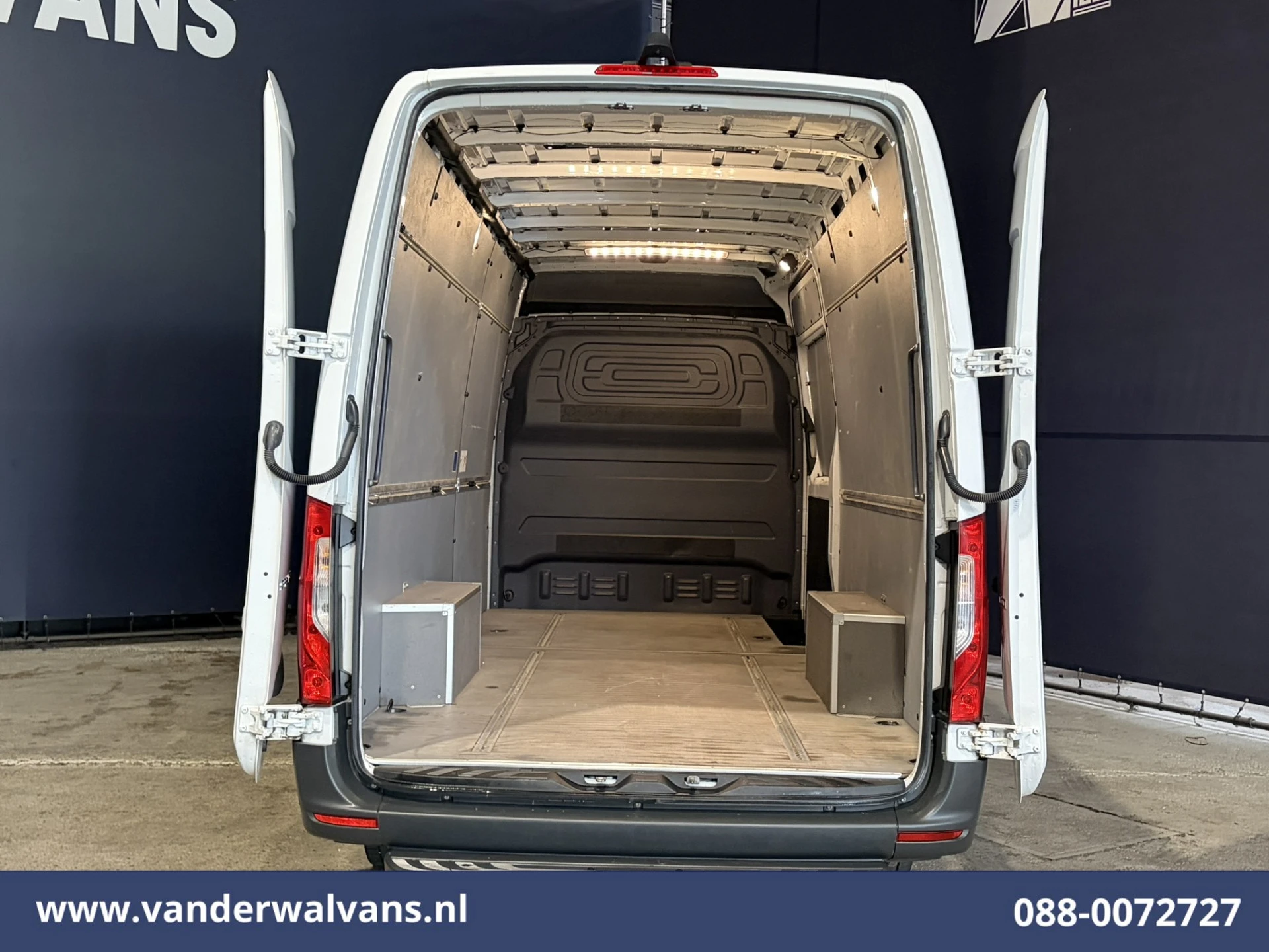 Mercedes-Benz Sprinter 2023 - 317 CDI 170pk L3H2 Euro6 Airco | 360 Graden Camera | Navigatie | Apple Carplay | Chauffeursstoel obrázek 15