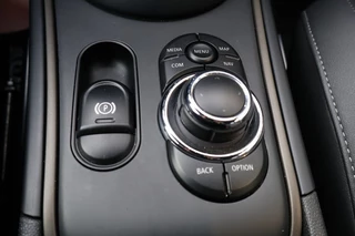 MINI Countryman 2023 - 1.5 Cooper S E ALL4 Chili / Plug In Hybrid / Leder изображение 30