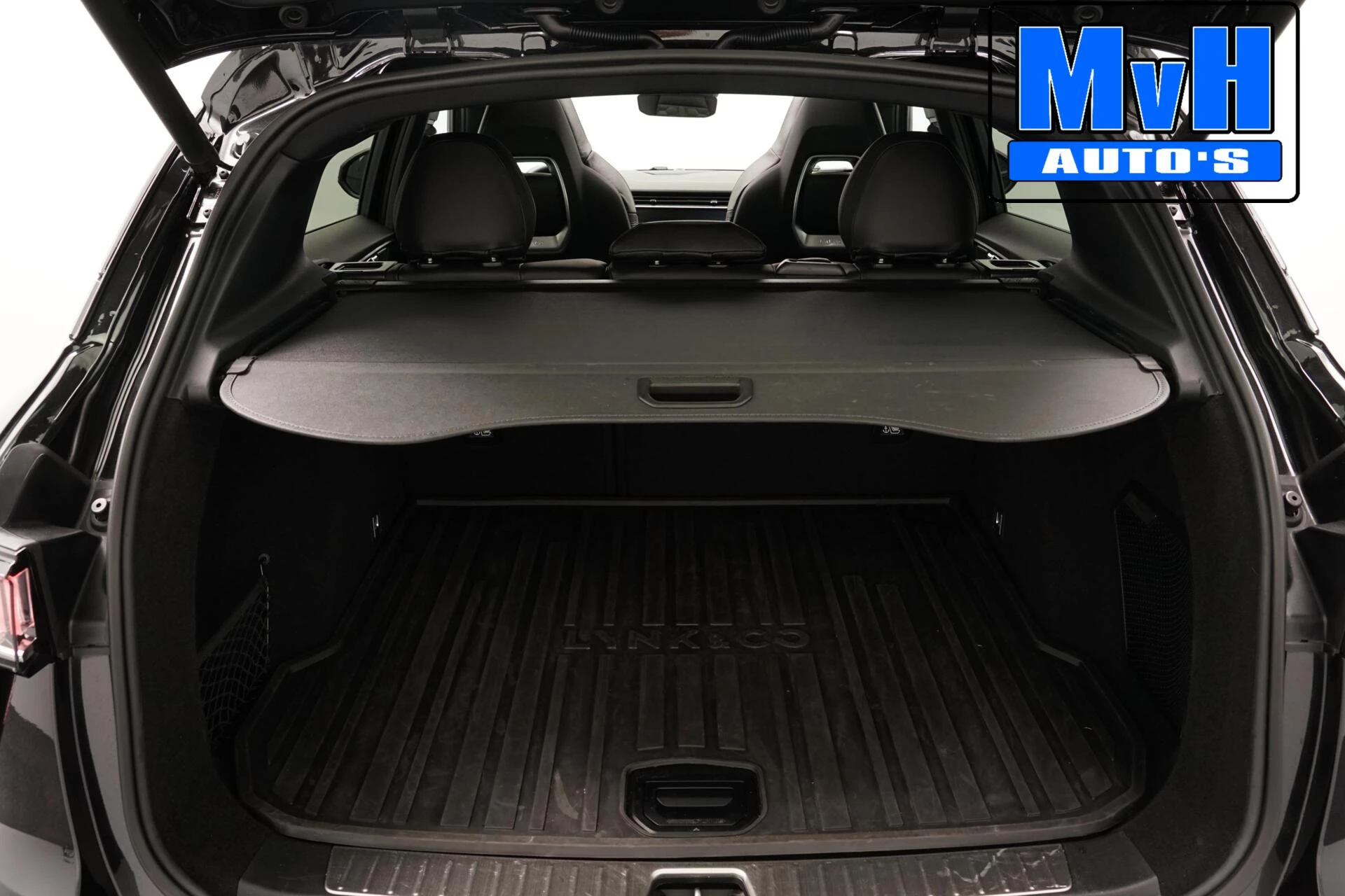 Lynk & Co 01 2023 - 1.5 PHEV|FULL BLACK XL|ZWARTE.HEMEL|LEER|SOH94% afbeelding 17