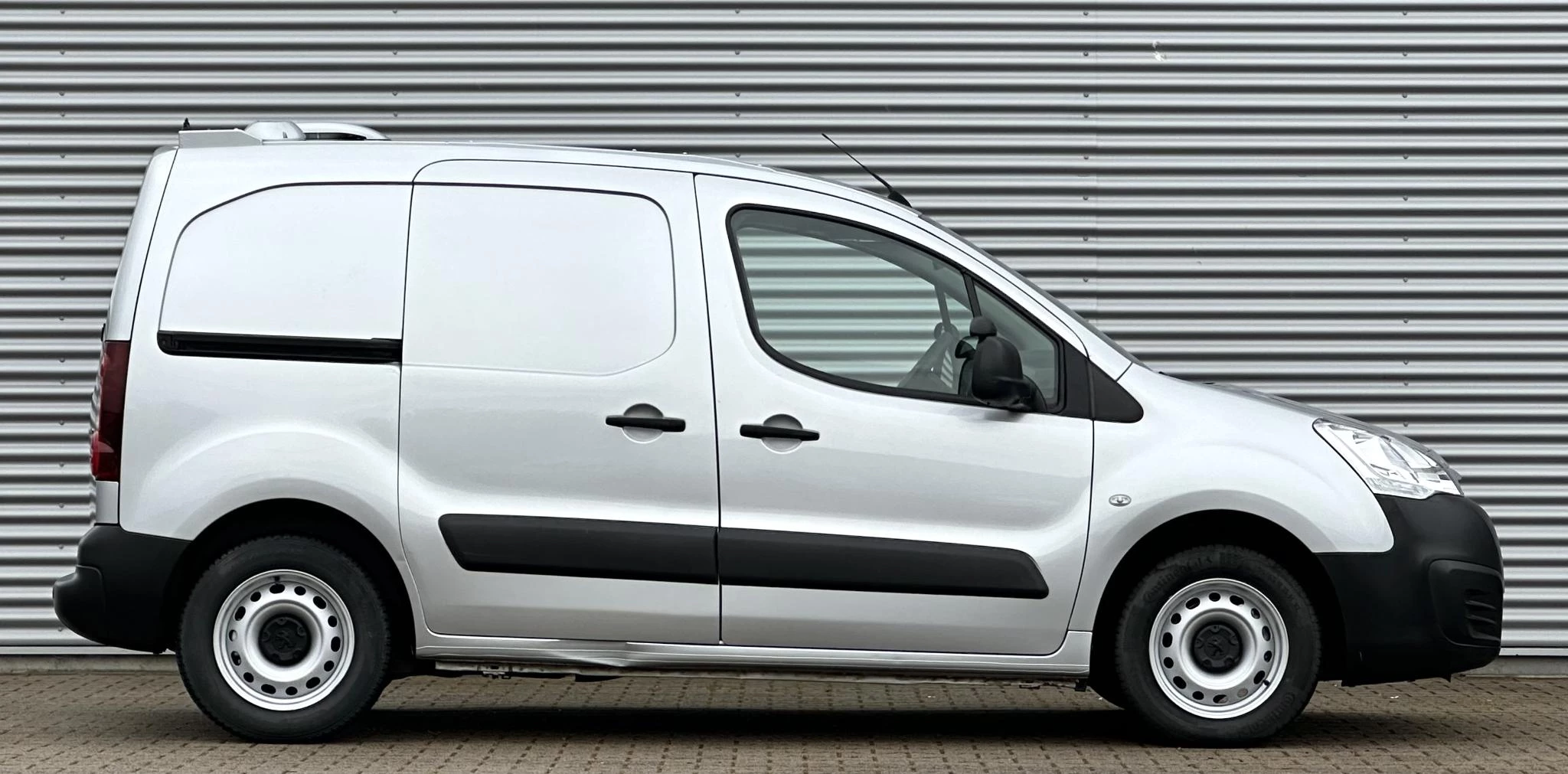 Peugeot Partner 2017 - 122 1.6 BlueHDi 75 L1 Pro MARGE btw vrij obrázek 6