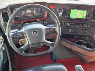 Scania S 2020 - S580 V8 NGS Highline 6x2 - BDF - Retarder - Full air - Custom interior - Loadlift - Fridge - bild 12