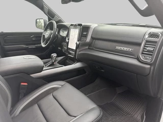 Dodge Ram 1500 2024 - 5.7 V8 4x4 Crew Cab SPORT GT BPM VRIJ! | Incl LPG | Trekhaak 13-polig | Bedcover | Adaptive cruise | PANORAMADAK| zdjecie 32