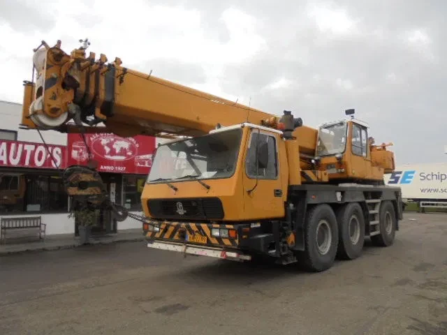 Grove 2000 - GMK 3050 6X6X6 afbeelding 1