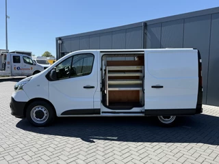 Renault Trafic 2021 - 2.0 dCi 146 PK / AUTOMAAT / L1H1 / 1e EIG. / 2x SCHUIFDEUR / INRICHTING / CAMERA / 3-ZITS image 3