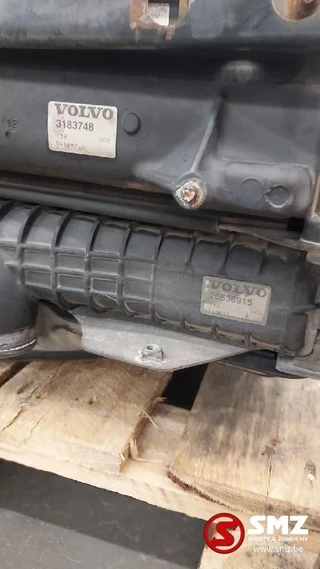 Volvo N/A - Occ Radiator met intercooler Volvo FH12 immagine 3