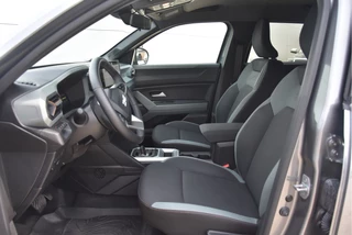 Dacia Duster 2025 - 1.6 Hybrid 140 Extreme | Winter + Techno Pack | image 30