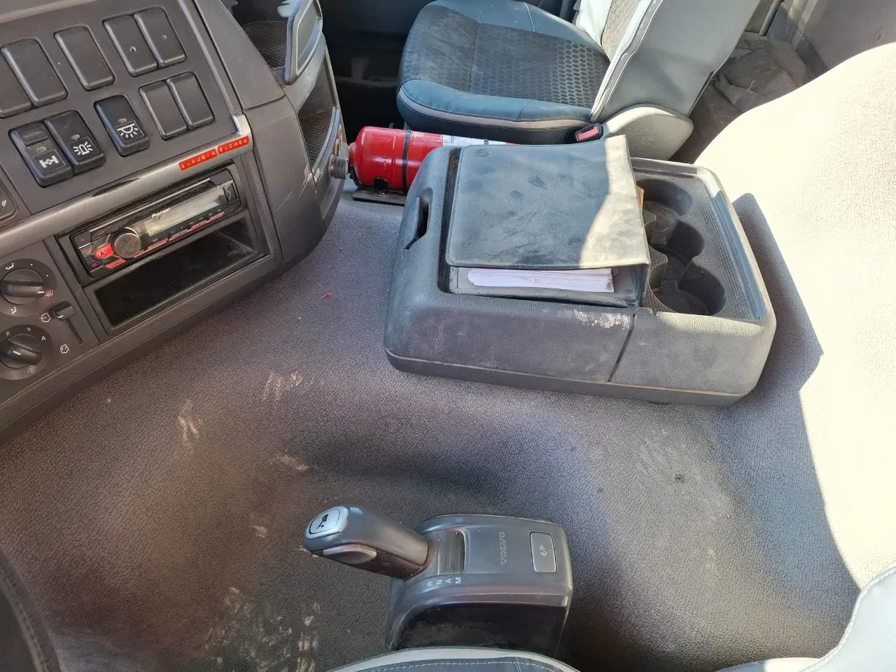 Volvo FM11-450 2011 - / HYDRAULICS / VEB / GOOD TYRES / AUTOMATIC / EURO-5 / 2011 image 21