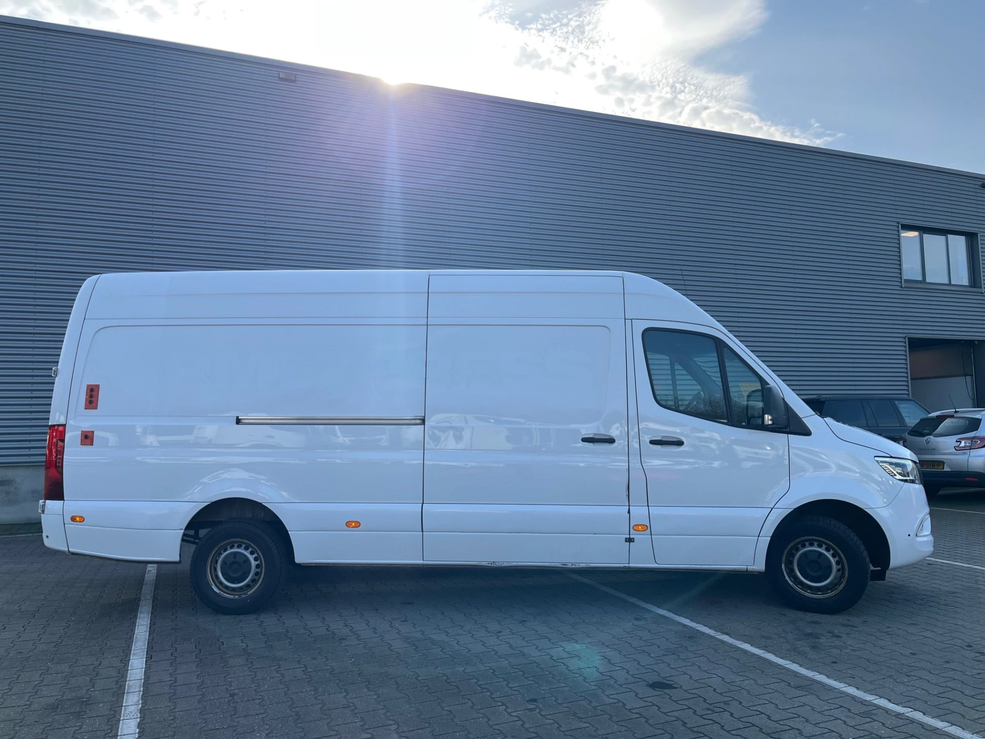 Mercedes-Benz Sprinter 2023 - 319 1.9 CDI / L4 H2 / RWD afbeelding 2