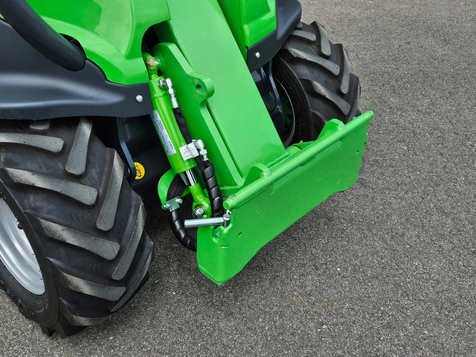 Avant 2025 - 225 mini-lader afbeelding 16