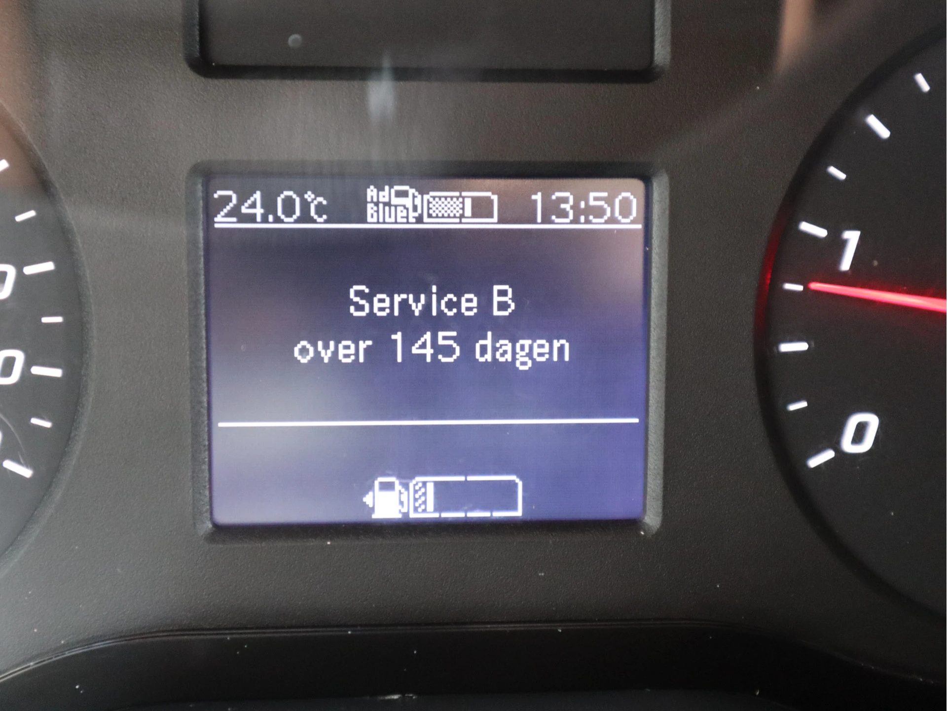 Mercedes-Benz Sprinter 2024 - 315 CDI 150 pk L2H2 Mbux - Camera - Bankje afbeelding 17