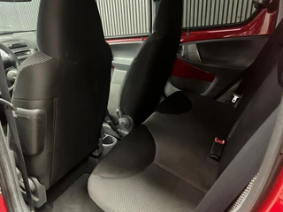 Toyota Aygo 2012 - 1.0-12V Dynamic Navigator - 1e Eigenaar - NAP - NAV - Airco. bild 21