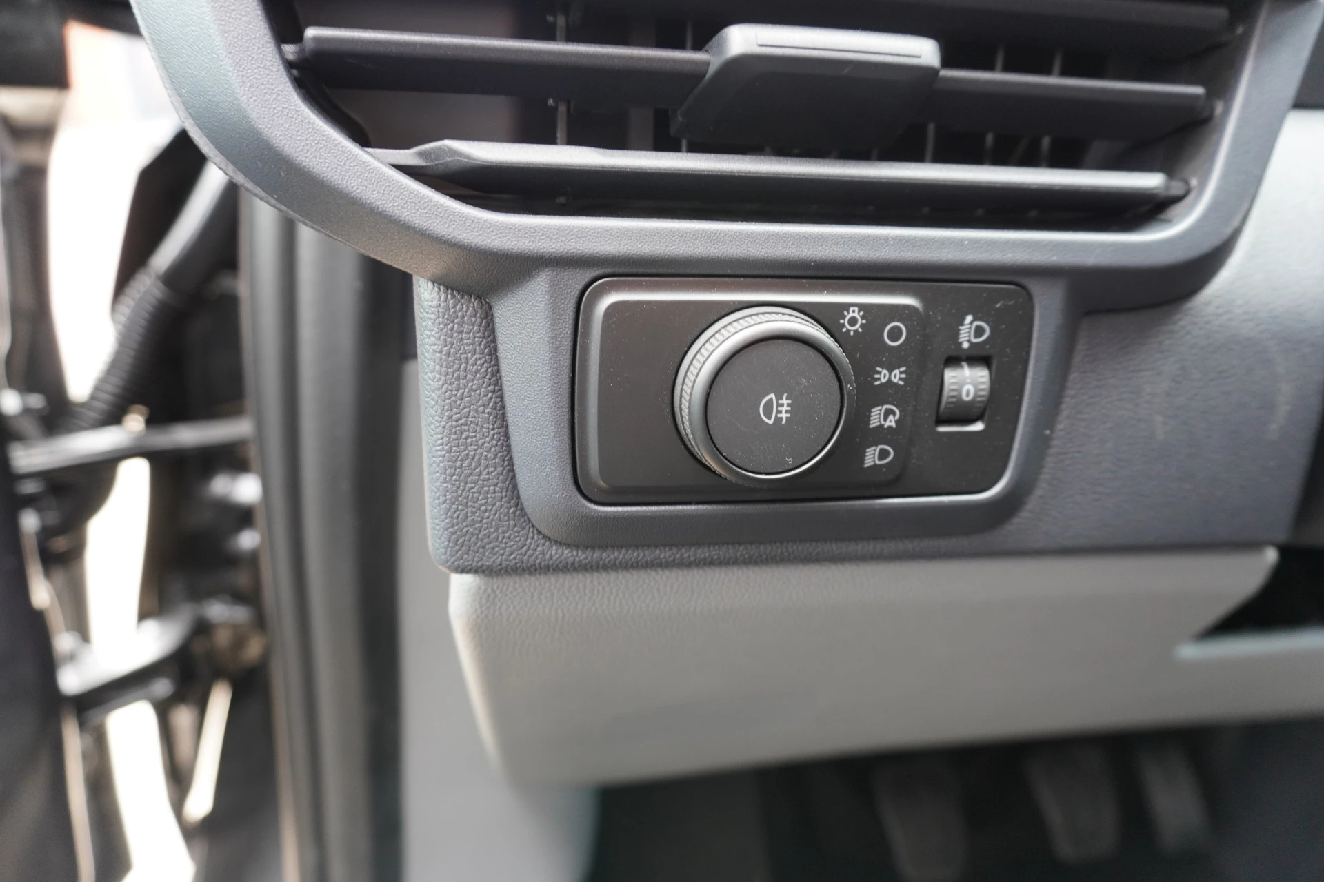 Ford Transit Custom 2024 - 320L 2.0 TDCI 136PK L2H1 Trend image 26