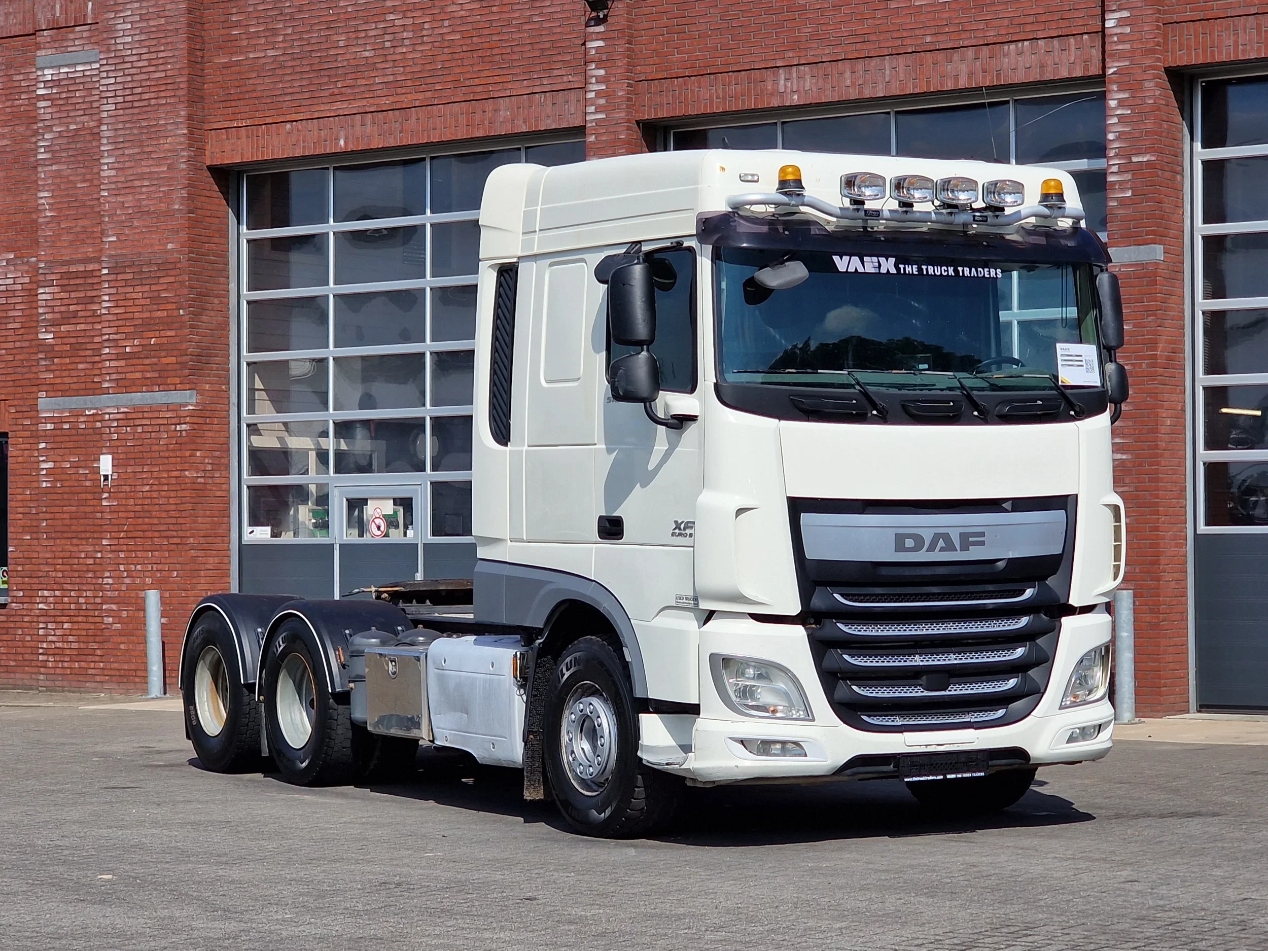 DAF XF 2018 - 510 SpaceCab 6x4 - PTO/Hydraulic - Euro 6 - AS Tronic image 1