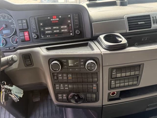 MAN TGX 2020 - 26.510 6X2 imagem 18