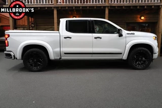 Chevrolet Silverado 2024 - High Country Black Edition, image 4