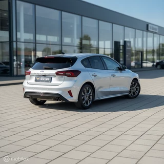 Ford Focus 2022 - 1.0 EcoBoost Hybrid Titanium Style ST-Line Aut obrazek 8