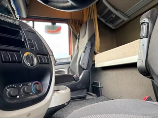 DAF XF 105.460 2013 - SPACECAB AS-TRONIC (EURO 5 EEV / AS-TRONIC GEARBOX / AIRCONDITIONING / ELECTRICAL MAINSWITCH / COMPLETE SPOILERSET ON CABIN) bild 9