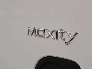 Renault Maxity 2015 - 2.5 bild 17