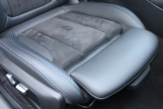 BMW 3 Series 2022 - Touring 330e High Executive M-SPORT PANORAMADAK MEMORY KEY-LESS CAMERA CARPLAY obrazek 24