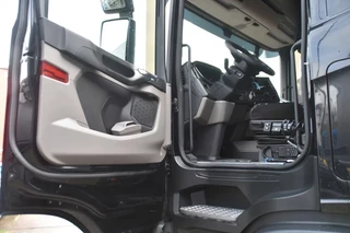 Scania R 2024 - R560 4x2NB - NEW TACHO - HYDRAULIC SYSTEM - 181 TKM - FULL AIR - RETARDER - PARK. AIRCO - NAVI - LED - imagem 4