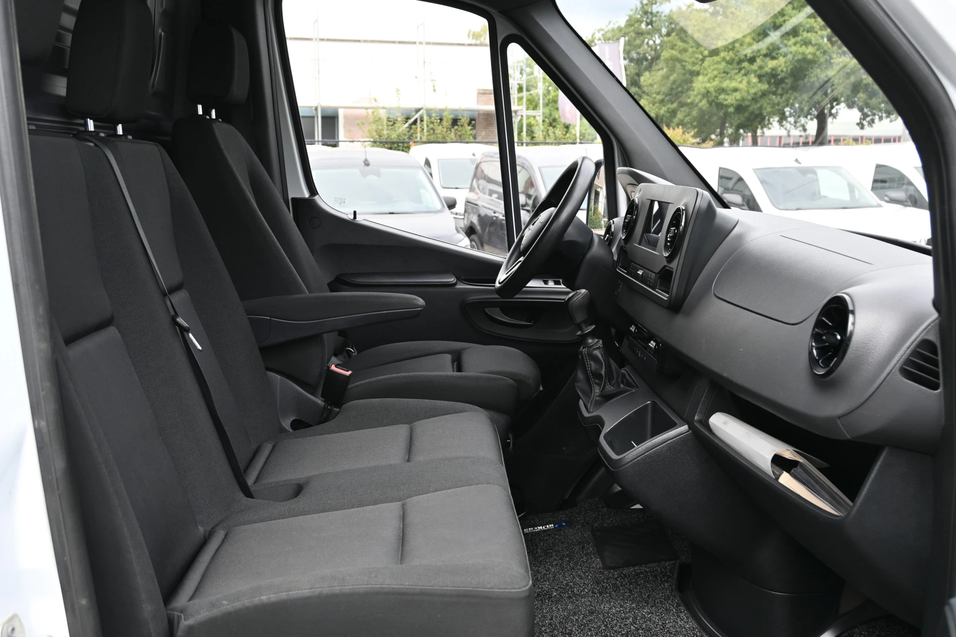 Mercedes-Benz Sprinter 2022 - 315 CDI L2H2 RWD afbeelding 9
