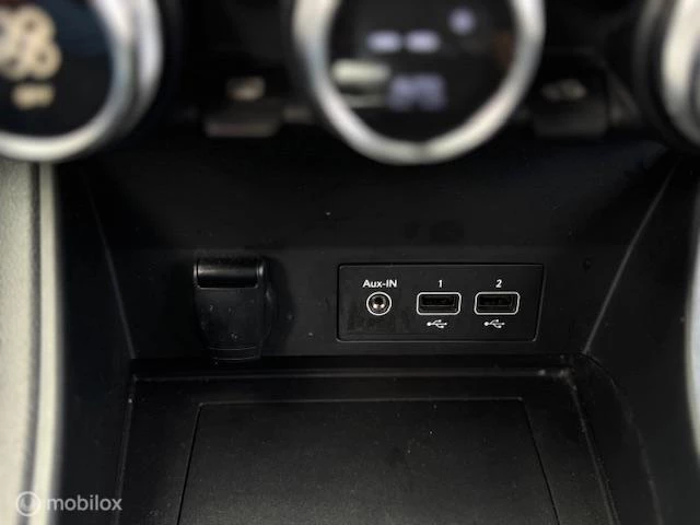 Renault Captur 2022 - 1.6 E-Tech Hybrid 145 Intens imagem 18