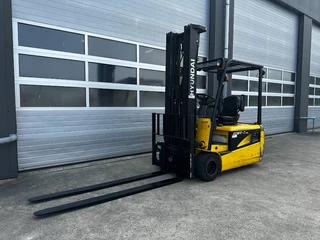 Hyundai N/A 2013 - 2 ton elektrische heftruck 5.5 meter 20BT-7 AC image 2