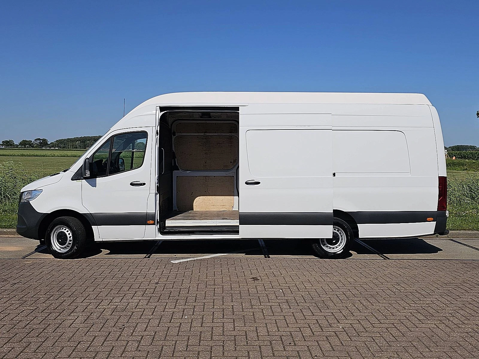 Mercedes-Benz Sprinter 2022 - 315 obrázek 14