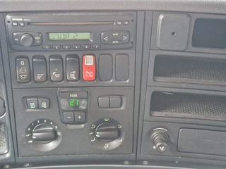 Scania R 2008 - R500 V8 Highline 6x2/4 - Manual gearbox - Custom exterior - Steering axle imagem 15